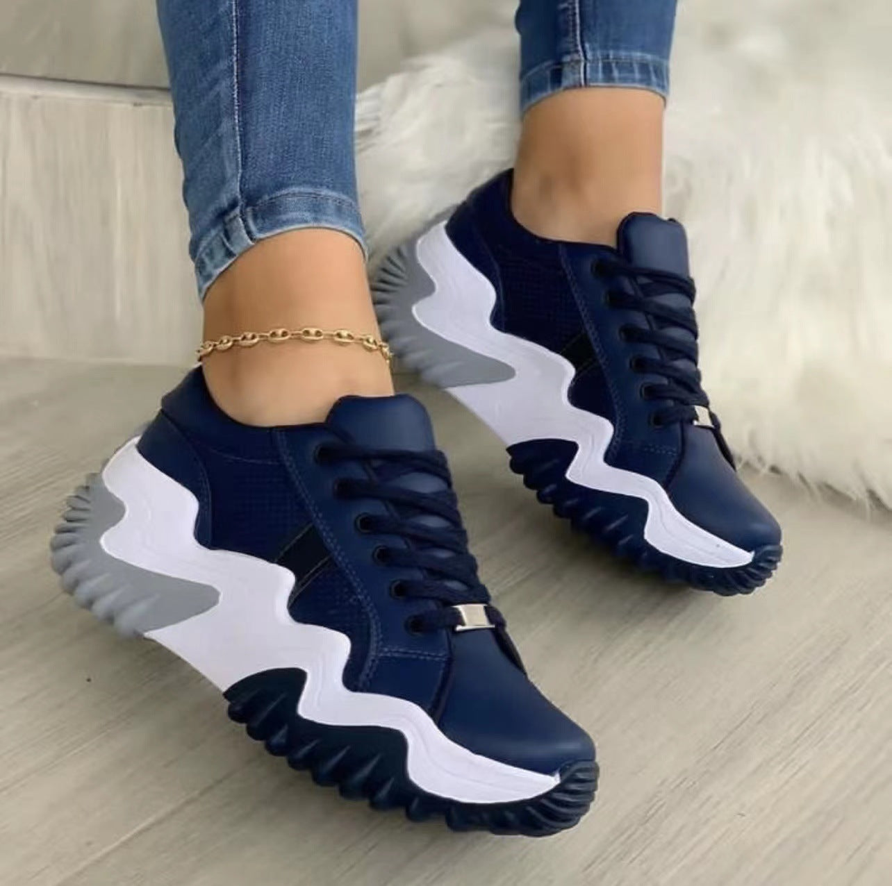 Women's Patent Leather Platform Lace-Up Shoes | Height-Boosting Mid Heel
